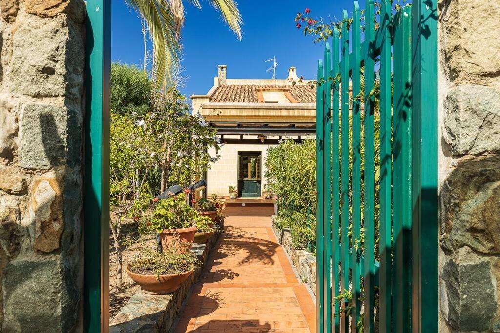 Casa Al Mare Dei 7 Emiri Villa Cefalu Exterior photo